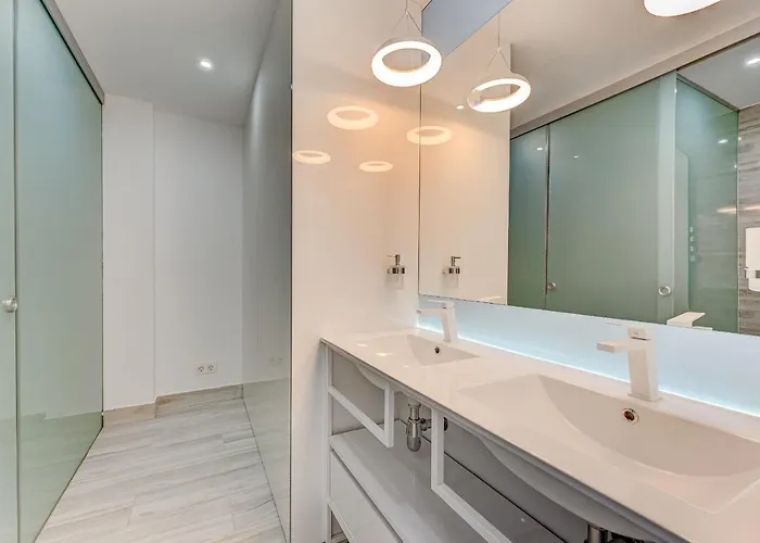 Bal Adults Only أرونا