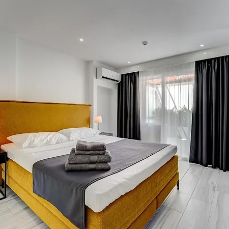 Lägenhetshotell Bal Adults Only 4*